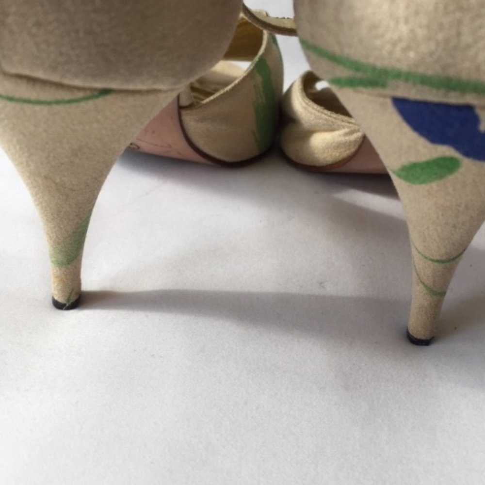 Vintage Valentino Garavani Couture Flower Heels - Picture 13 of 14
